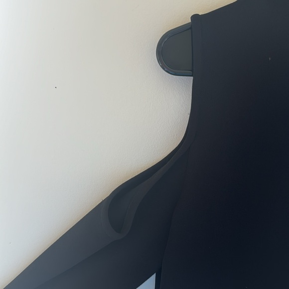 Adrianna Papell Dress w Open Shoulders - Picture 3 of 4